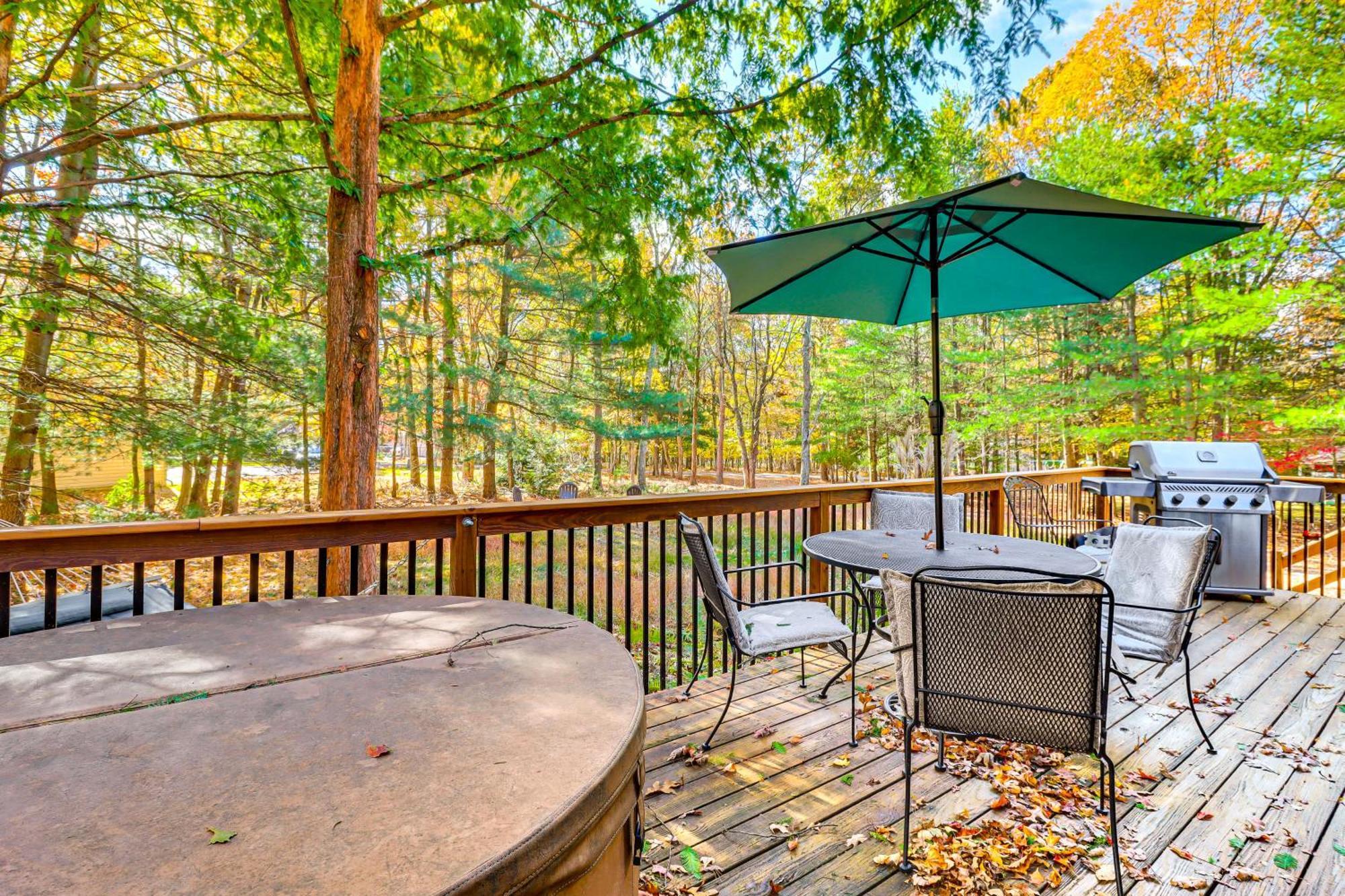 Quaint Jim Thorpe Cabin Retreat, Walk To Beach! Екстериор снимка