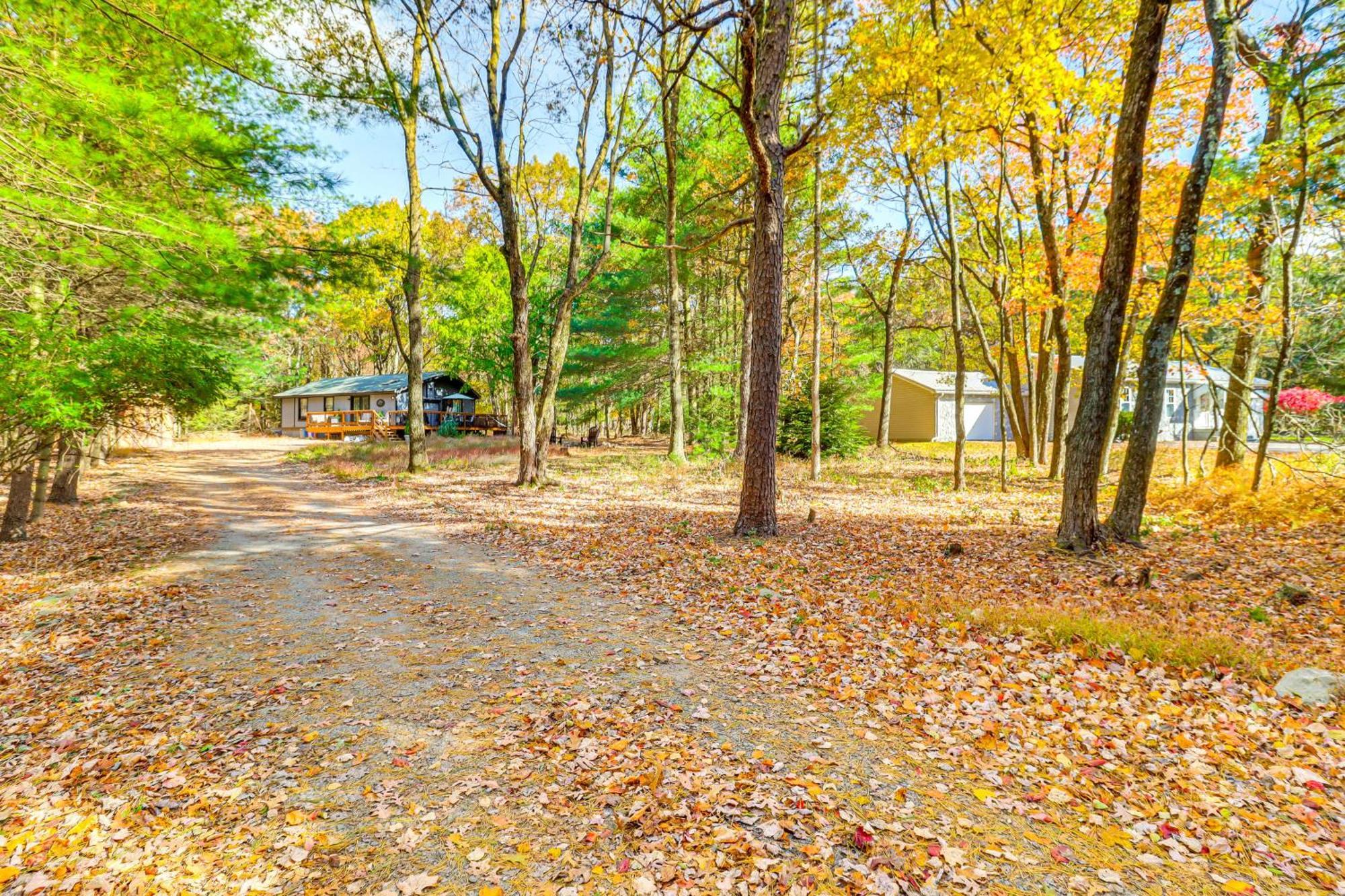 Quaint Jim Thorpe Cabin Retreat, Walk To Beach! Екстериор снимка